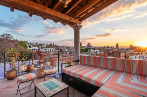 Casa Linda, 2BR with Luxury Bedding, A/C & Rooftop Views
